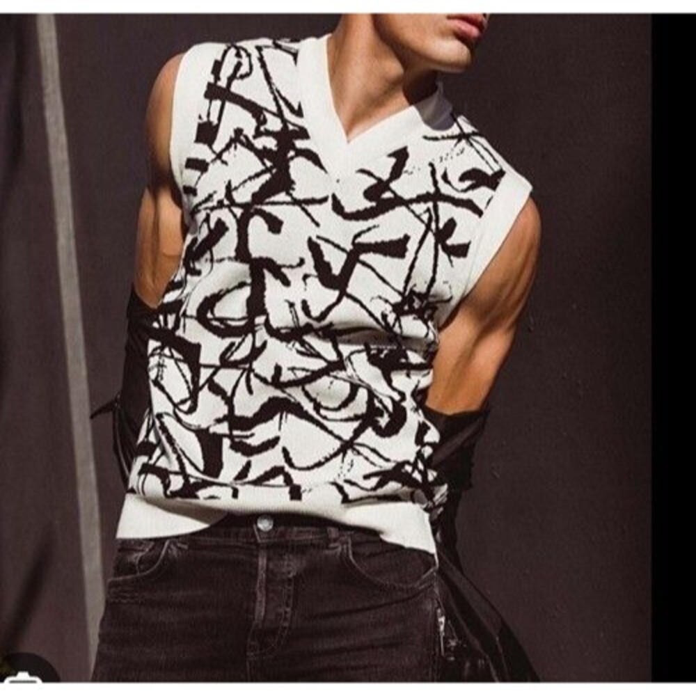 Zara Mens L-XL Abstract Jacquard Knit Sweater Vest White Black V-Neck Graffiti